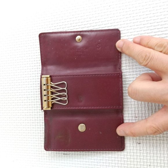 Louis Vuitton Leather Brown/Wine 4 Key Holder Gold Snap GUC - Picture 10 of 12